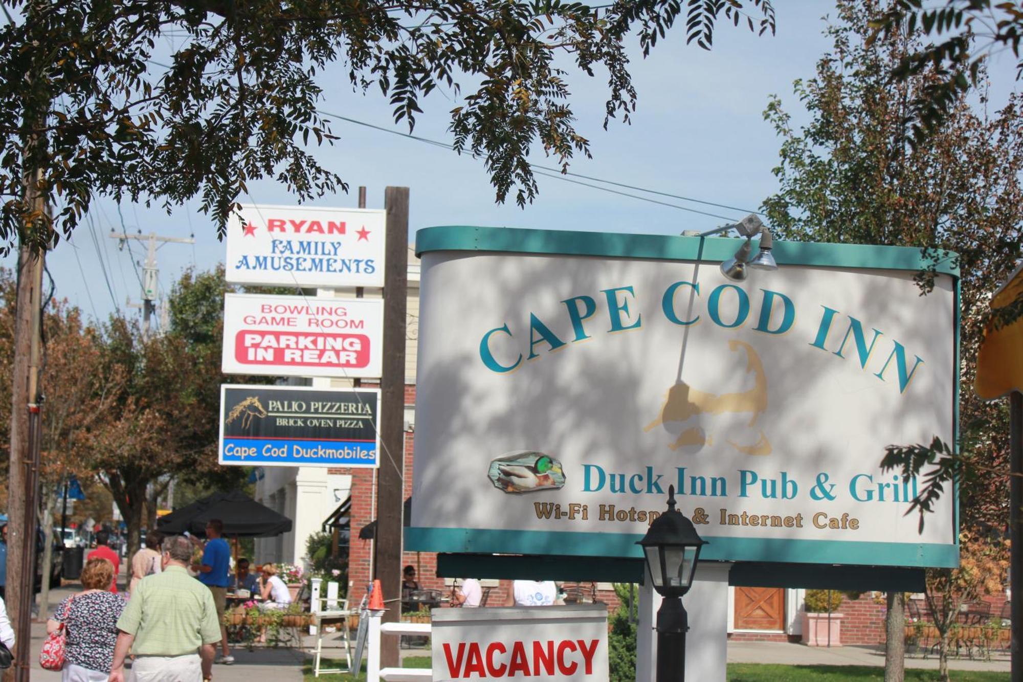 Cape Cod Inn Hyannis Exterior photo